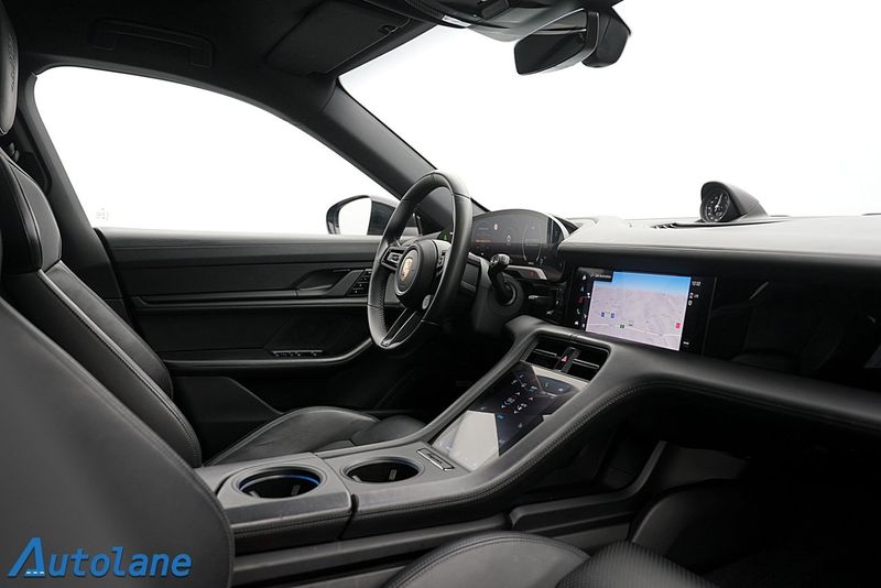 Porsche Taycan bild 18