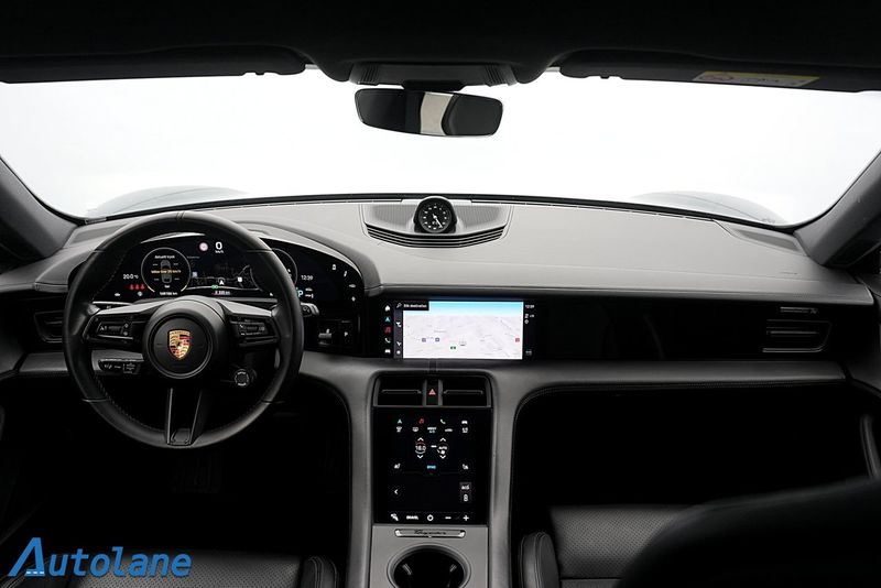 Porsche Taycan bild 23