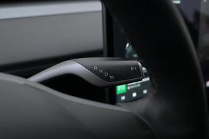 Tesla Model 3 bild 8
