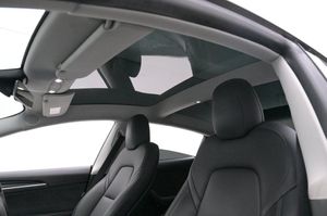 Tesla Model 3 bild 24
