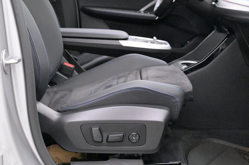 BMW iX1 bild 16
