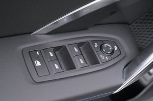 BMW iX1 bild 12