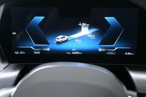 BMW iX1 bild 10