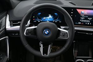 BMW iX1 bild 7