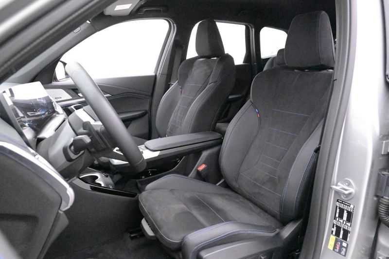BMW iX1 bild 11