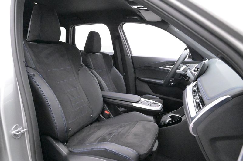 BMW iX1 bild 15