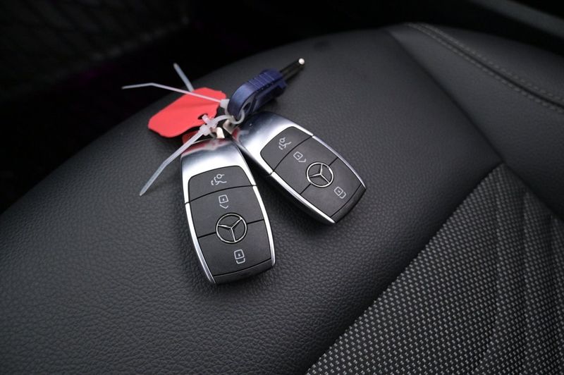 Mercedes EQA300 bild 24