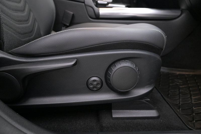 Mercedes EQA300 bild 17