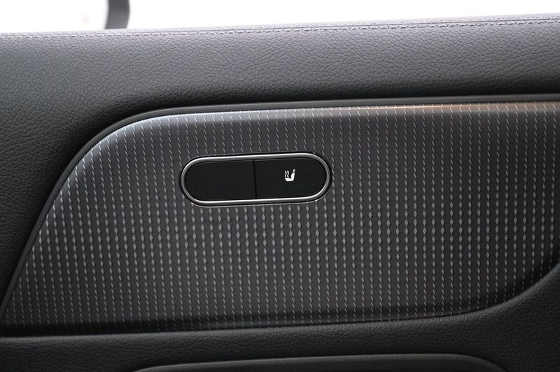 Mercedes EQA300 bild 16
