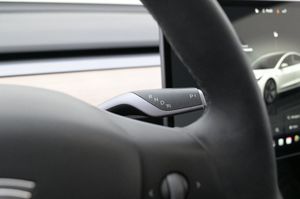 Tesla Model 3 bild 8