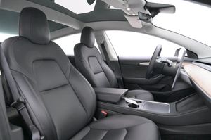Tesla Model 3 bild 11