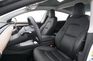 Tesla Model 3 bild 9