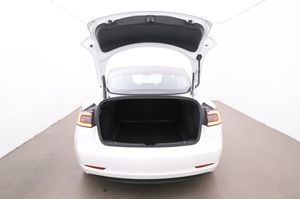Tesla Model 3 bild 22
