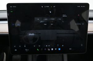 Tesla Model Y bild 18