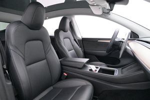 Tesla Model Y bild 12
