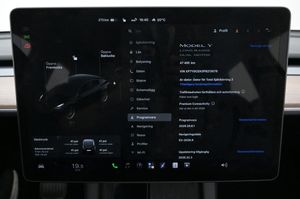 Tesla Model Y bild 14