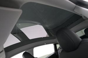 Tesla Model Y bild 24