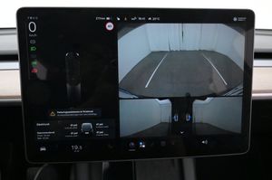 Tesla Model Y bild 20