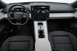 Polestar 4 bild 6