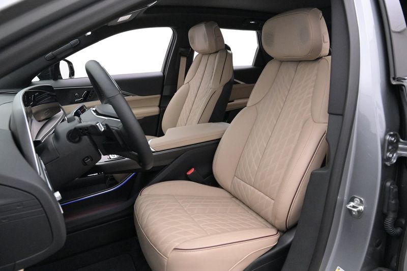 Cadillac Lyriq bild 10