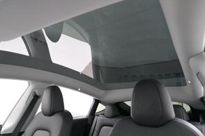 Tesla Model Y bild 24