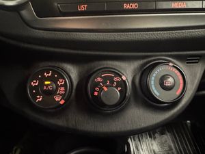 Toyota Yaris bild 24