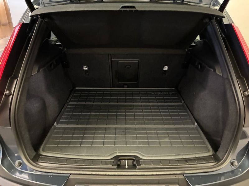 Volvo EX40 bild 9