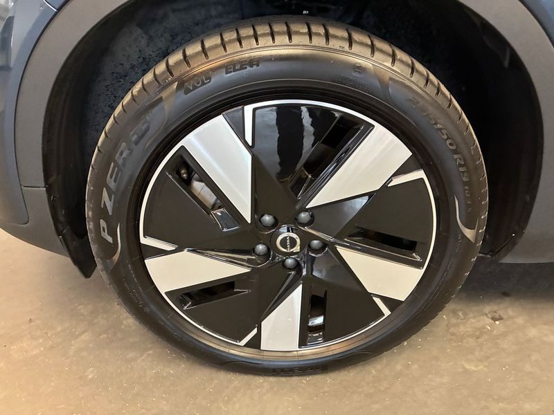 Volvo EX40 bild 5