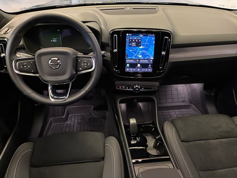 Volvo EX40 bild 13