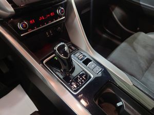 Mitsubishi Eclipse Cross bild 9