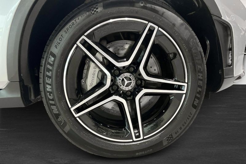 Mercedes GLC300 bild 5