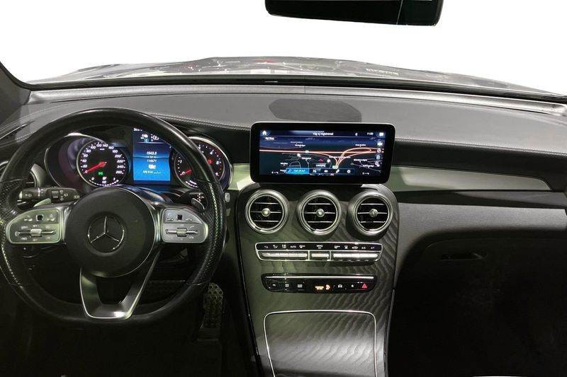 Mercedes GLC300 bild 7