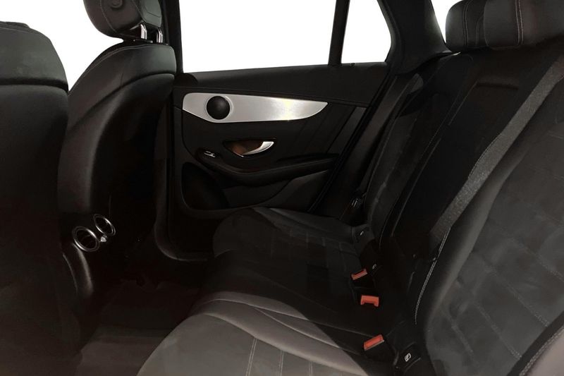 Mercedes GLC300 bild 11