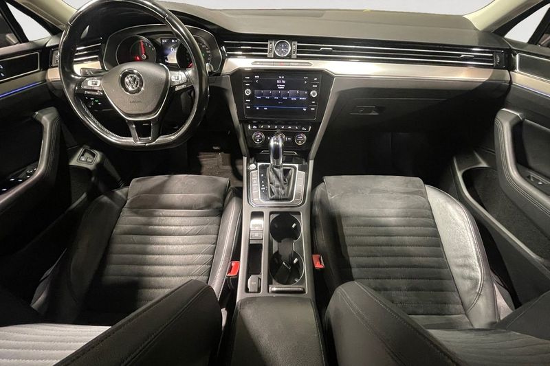 Volkswagen Passat bild 11
