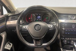 Volkswagen Passat bild 13
