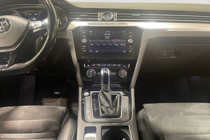 Volkswagen Passat bild 12