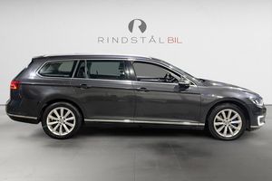 Volkswagen Passat bild 8