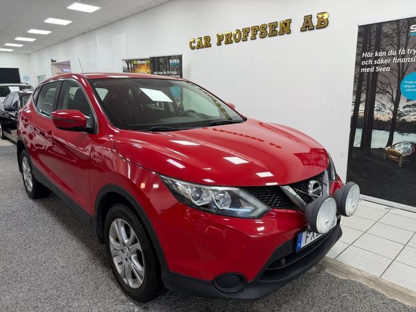 Nissan Qashqai 1.6 dCi 4x4 ,Visia Drag NY BESIKTAD U A . - 2015