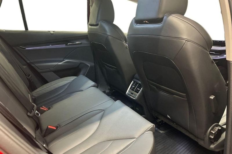 Skoda Enyaq bild 9
