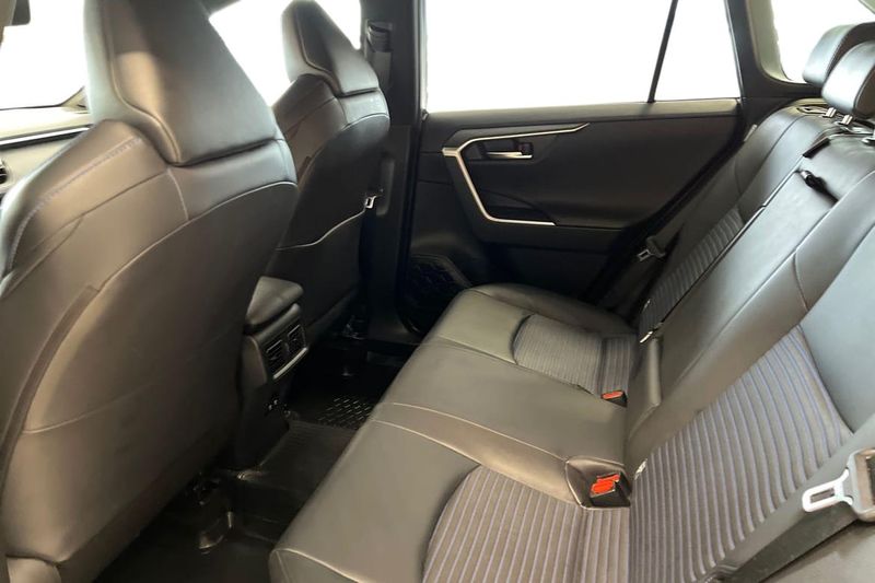 Toyota RAV4 bild 11
