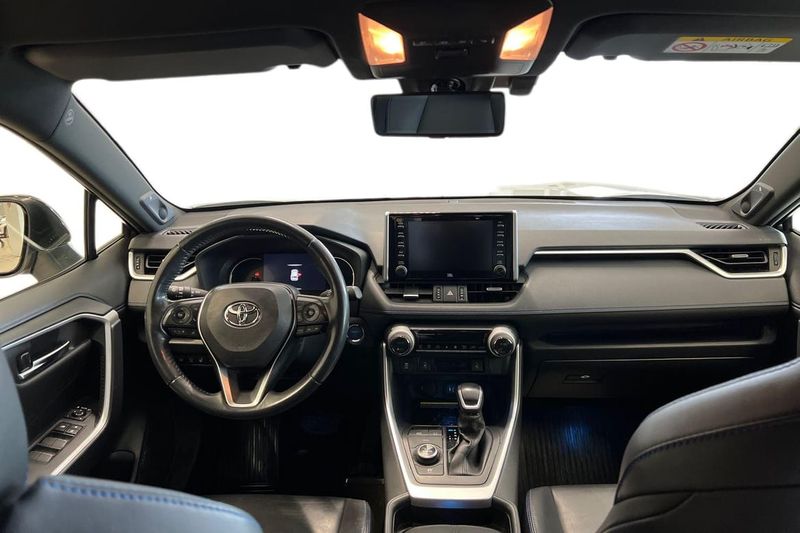 Toyota RAV4 bild 8