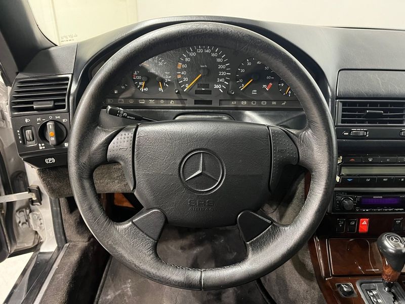 Mercedes SL280 bild 12