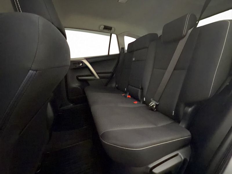 Toyota RAV4 bild 27