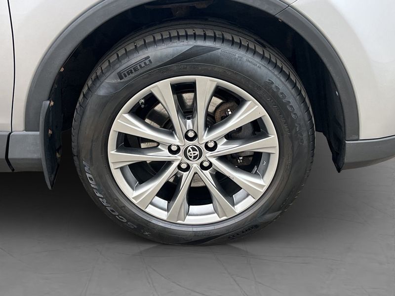 Toyota RAV4 bild 35