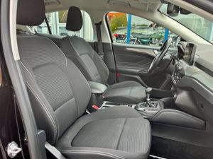 Ford Focus bild 8