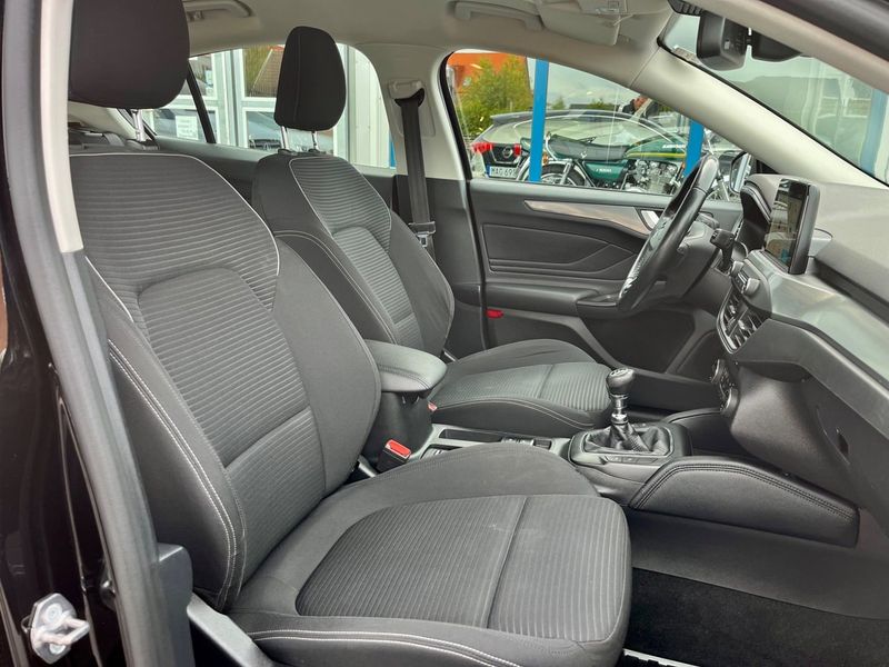 Ford Focus bild 8