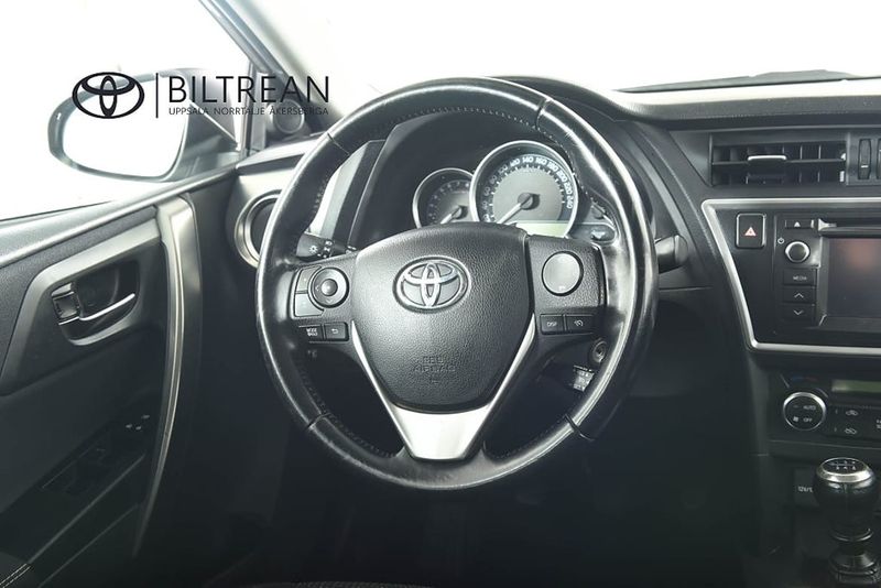 Toyota Auris bild 9