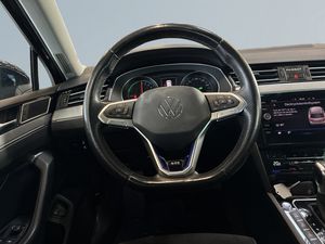 Volkswagen Passat bild 9