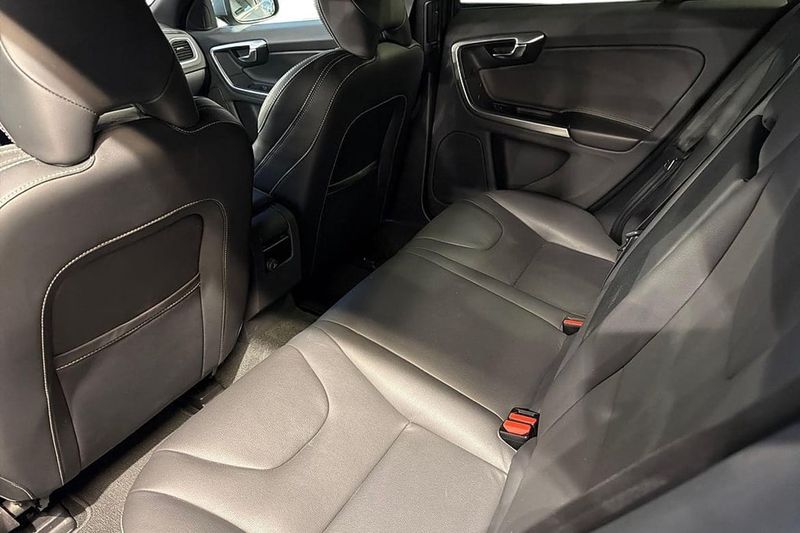 Volvo V60 bild 19