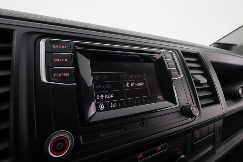 Volkswagen Caravelle bild 25